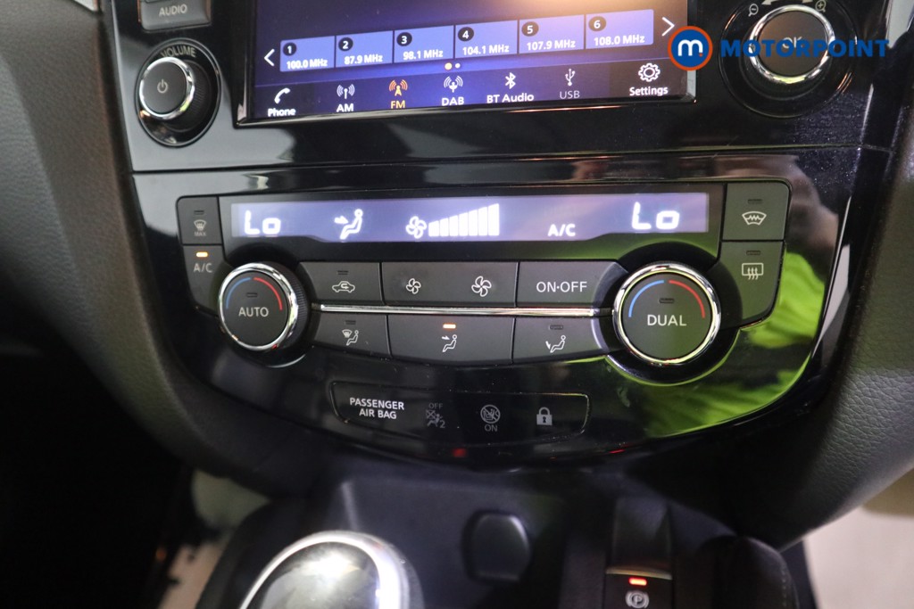 Nissan Qashqai Tekna-Plus Automatic Diesel SUV - Stock Number (1629851) - 7th supplementary image