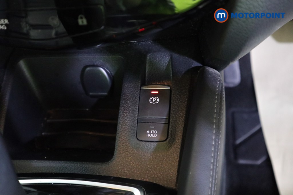 Nissan Qashqai Tekna-Plus Automatic Diesel SUV - Stock Number (1629851) - 8th supplementary image