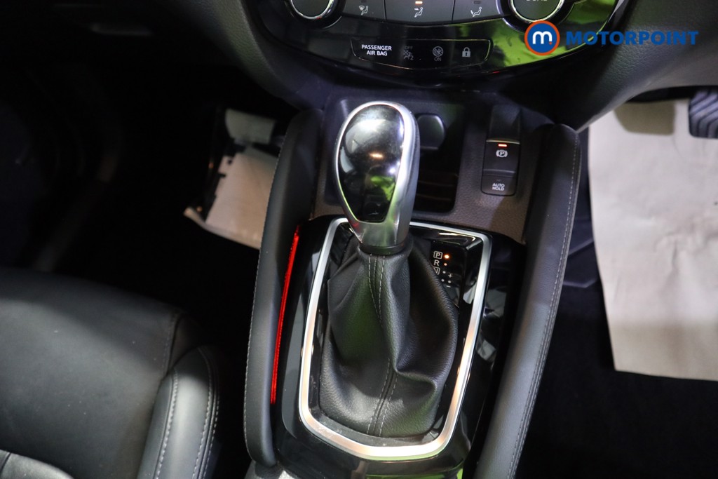 Nissan Qashqai Tekna-Plus Automatic Diesel SUV - Stock Number (1629851) - 9th supplementary image