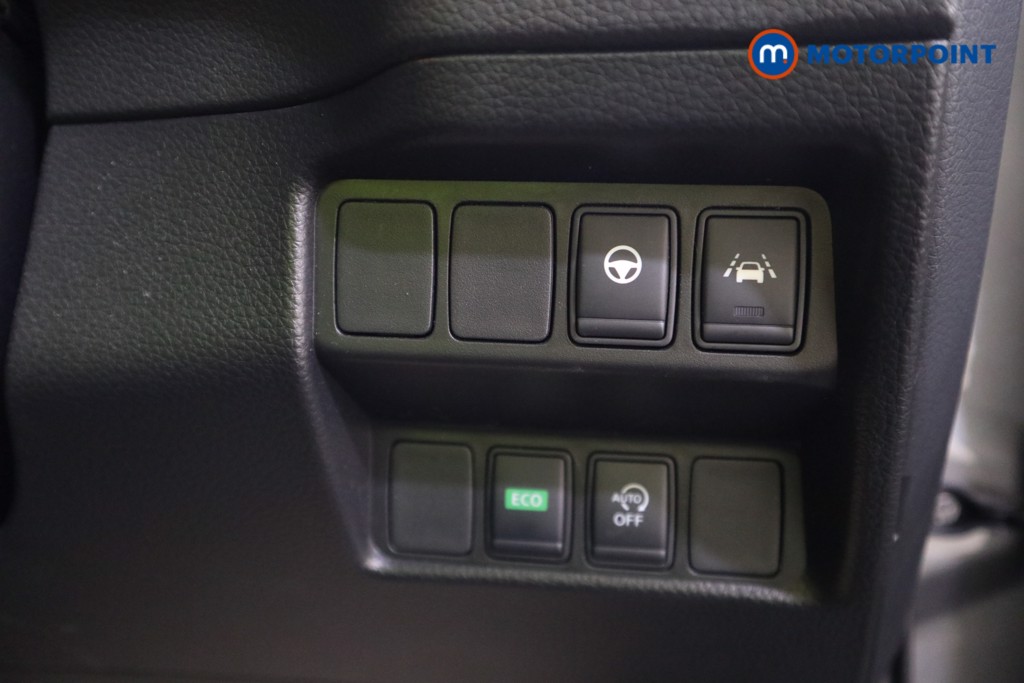 Nissan Qashqai Tekna-Plus Automatic Diesel SUV - Stock Number (1629851) - 11th supplementary image