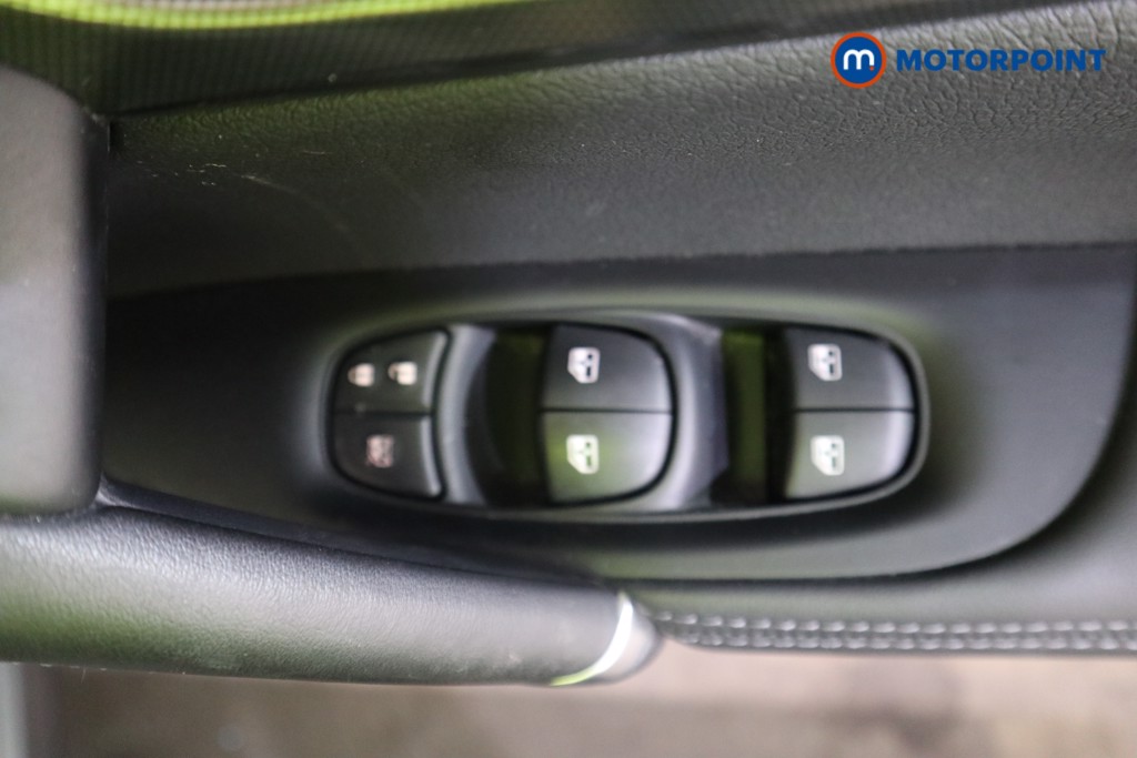 Nissan Qashqai Tekna-Plus Automatic Diesel SUV - Stock Number (1629851) - 16th supplementary image