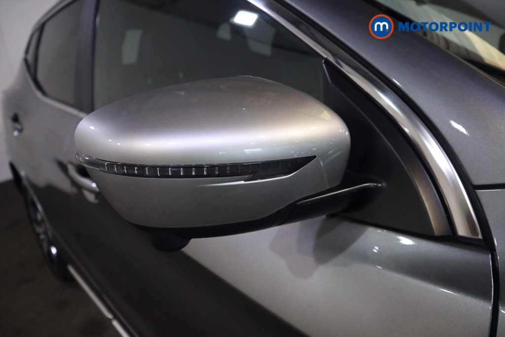 Nissan Qashqai Tekna-Plus Automatic Diesel SUV - Stock Number (1629851) - 38th supplementary image