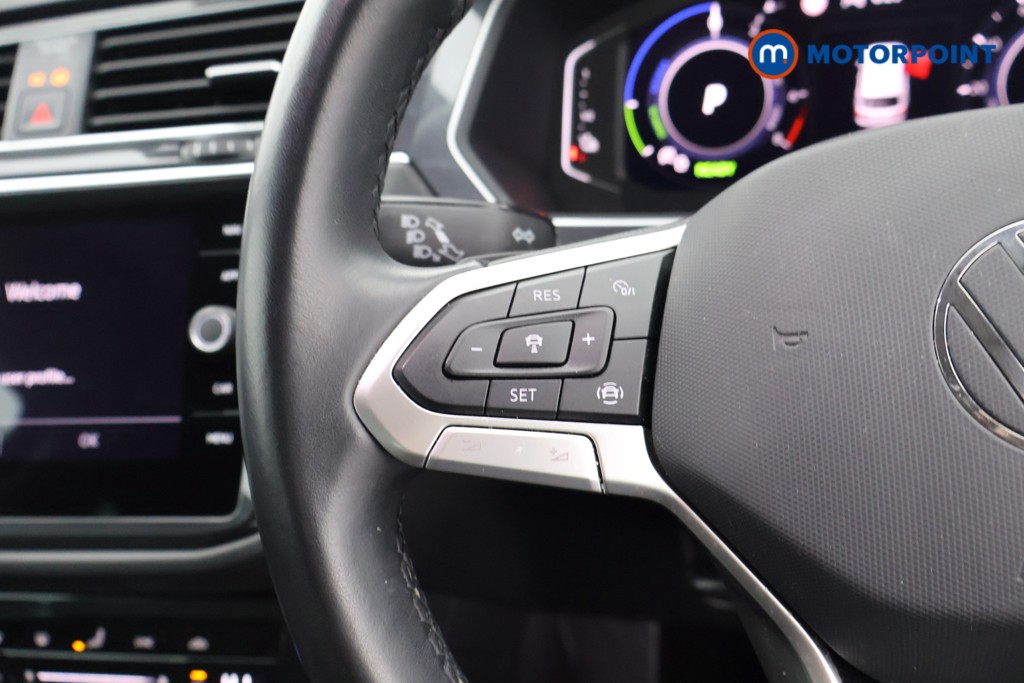 Volkswagen Tiguan Life Automatic Petrol Plug-In Hybrid SUV - Stock Number (1629887) - 2nd supplementary image