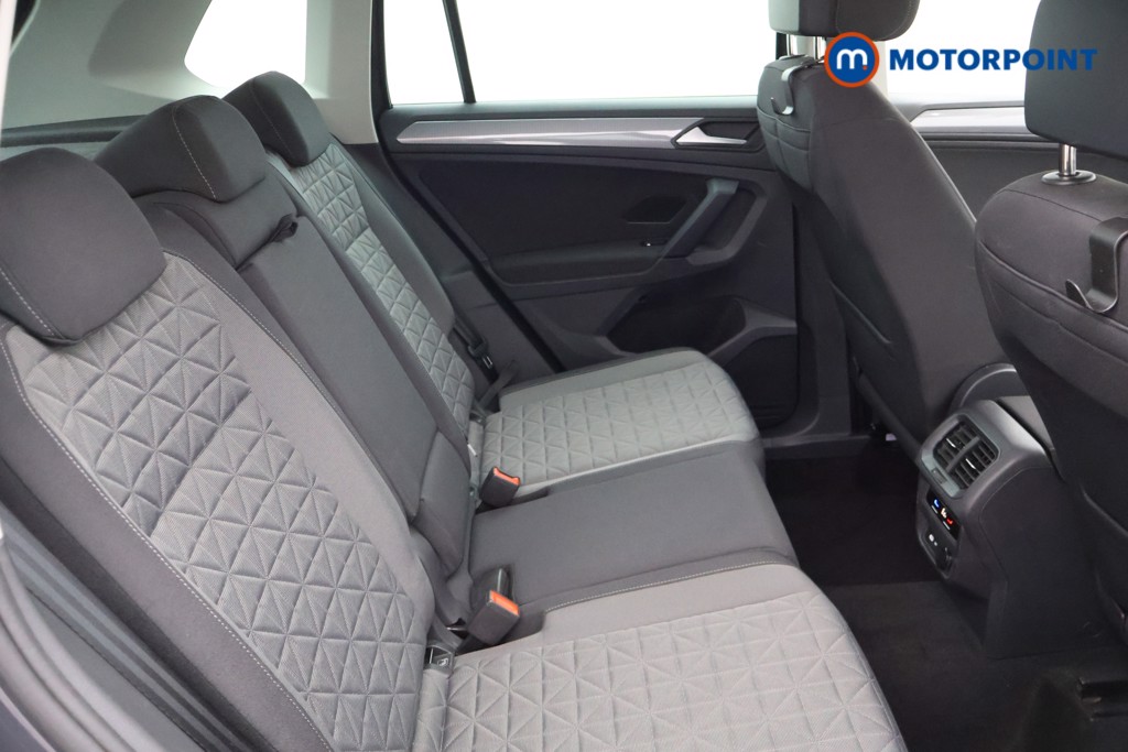 Volkswagen Tiguan Life Automatic Petrol Plug-In Hybrid SUV - Stock Number (1629887) - 14th supplementary image