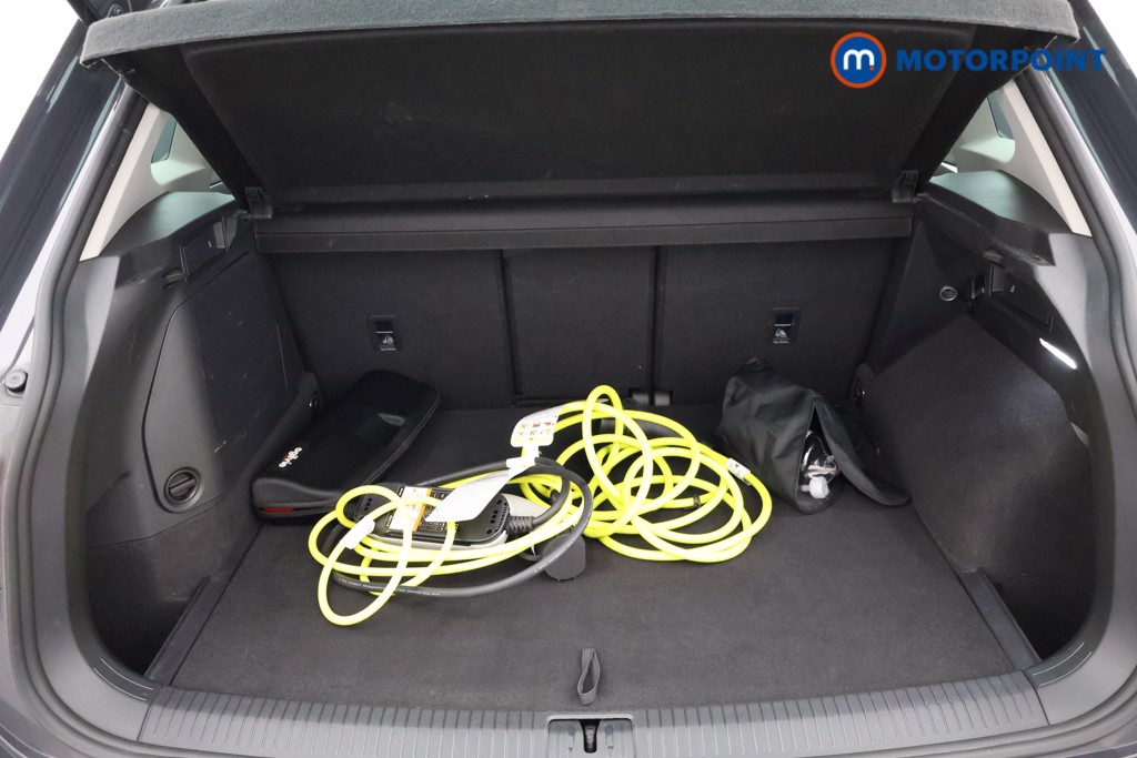 Volkswagen Tiguan Life Automatic Petrol Plug-In Hybrid SUV - Stock Number (1629887) - 19th supplementary image