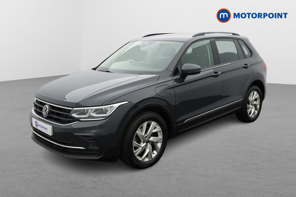 Volkswagen Tiguan Life Automatic Petrol Plug-In Hybrid SUV - Stock Number (1629887) - Passenger side front corner