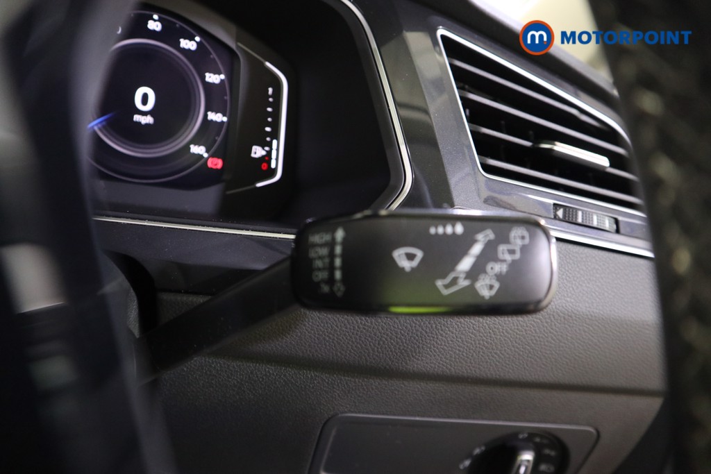 Volkswagen Tiguan SEL Automatic Diesel SUV - Stock Number (1629938) - 12th supplementary image