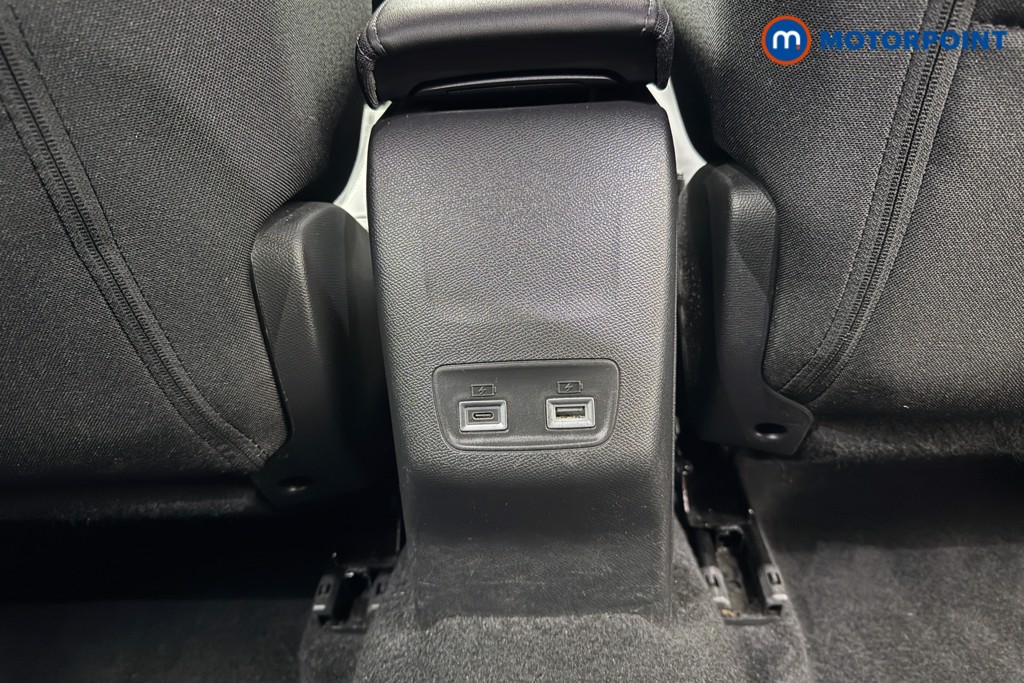 Peugeot 2008 Allure Manual Petrol SUV - Stock Number (1630176) - 20th supplementary image