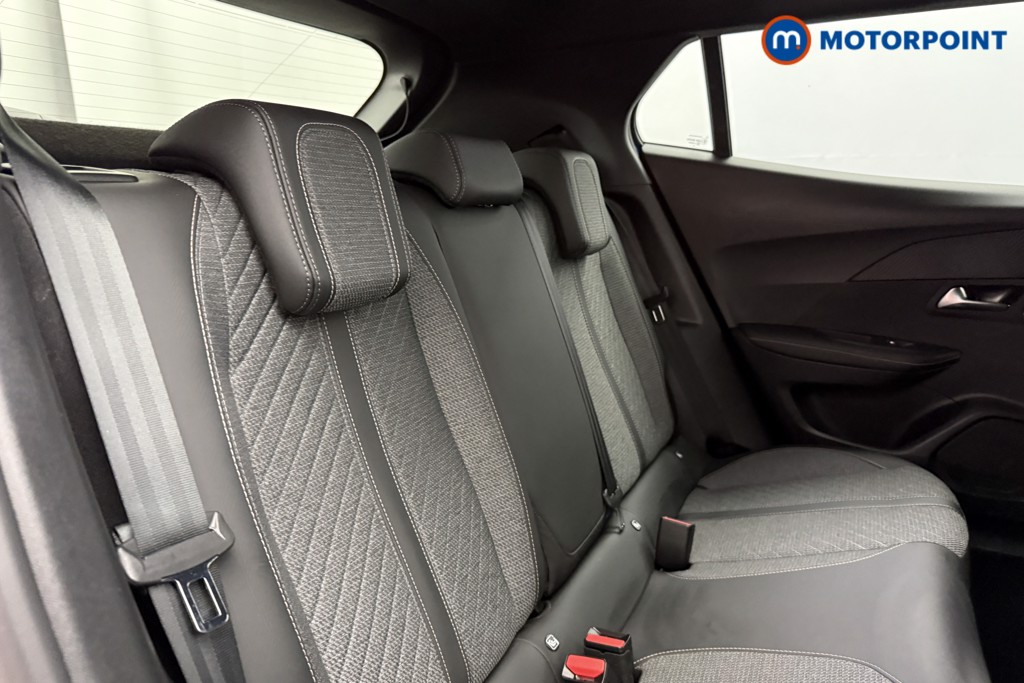 Peugeot 2008 Allure Manual Petrol SUV - Stock Number (1630176) - 21st supplementary image