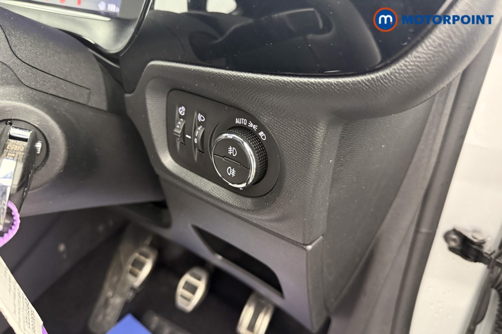 Vauxhall Corsa GS Manual Petrol Hatchback - Stock Number (1630386) - 4th supplementary image