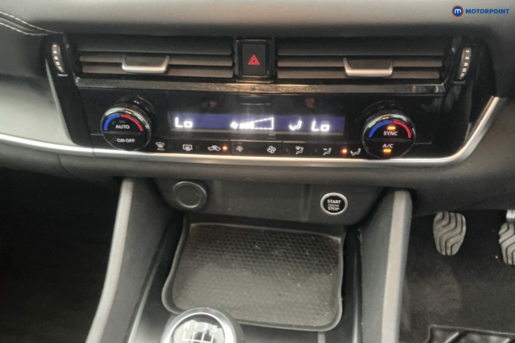 Nissan Qashqai Acenta Premium Manual Petrol SUV - Stock Number (1630574) - 20th supplementary image