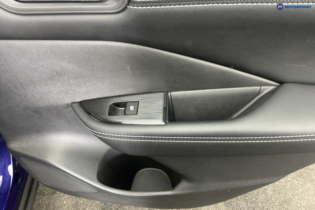 Nissan Qashqai Acenta Premium Manual Petrol SUV - Stock Number (1630574) - 30th supplementary image