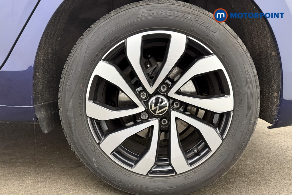 Volkswagen Golf Active Manual Petrol Hatchback - Stock Number (1631435) - 2nd supplementary image