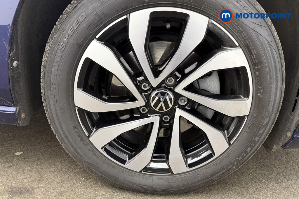 Volkswagen Golf Active Manual Petrol Hatchback - Stock Number (1631435) - 4th supplementary image