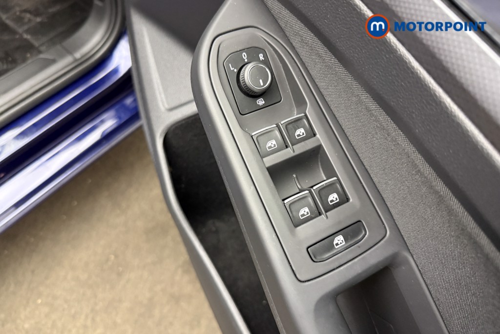 Volkswagen Golf Active Manual Petrol Hatchback - Stock Number (1631435) - 18th supplementary image