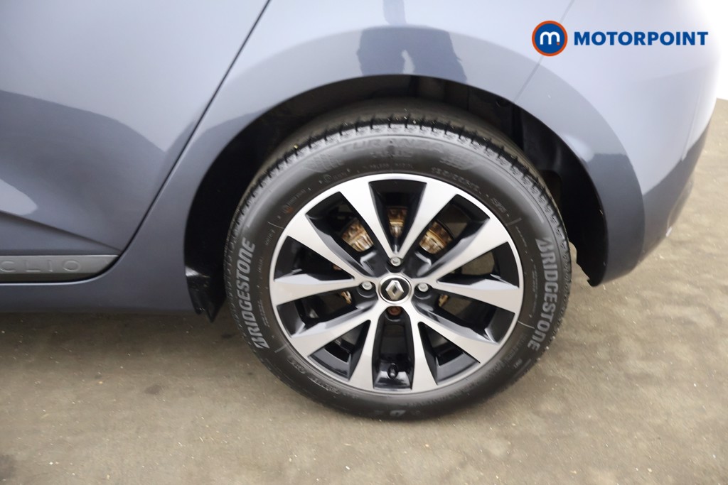 Renault Clio Iconic Manual Petrol Hatchback - Stock Number (1631577) - 3rd supplementary image