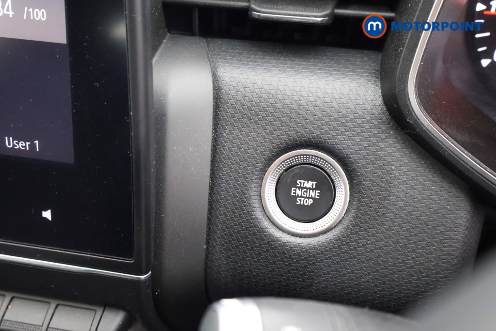 Renault Clio Iconic Manual Petrol Hatchback - Stock Number (1631577) - 11th supplementary image