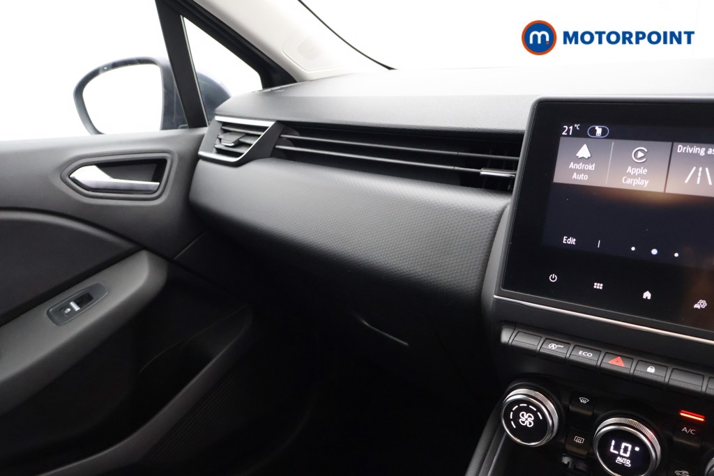 Renault Clio Iconic Manual Petrol Hatchback - Stock Number (1631577) - 14th supplementary image