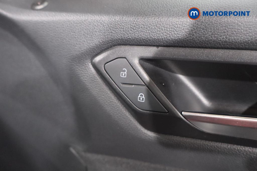 Volkswagen T-Roc Life Automatic Petrol SUV - Stock Number (1631892) - 10th supplementary image
