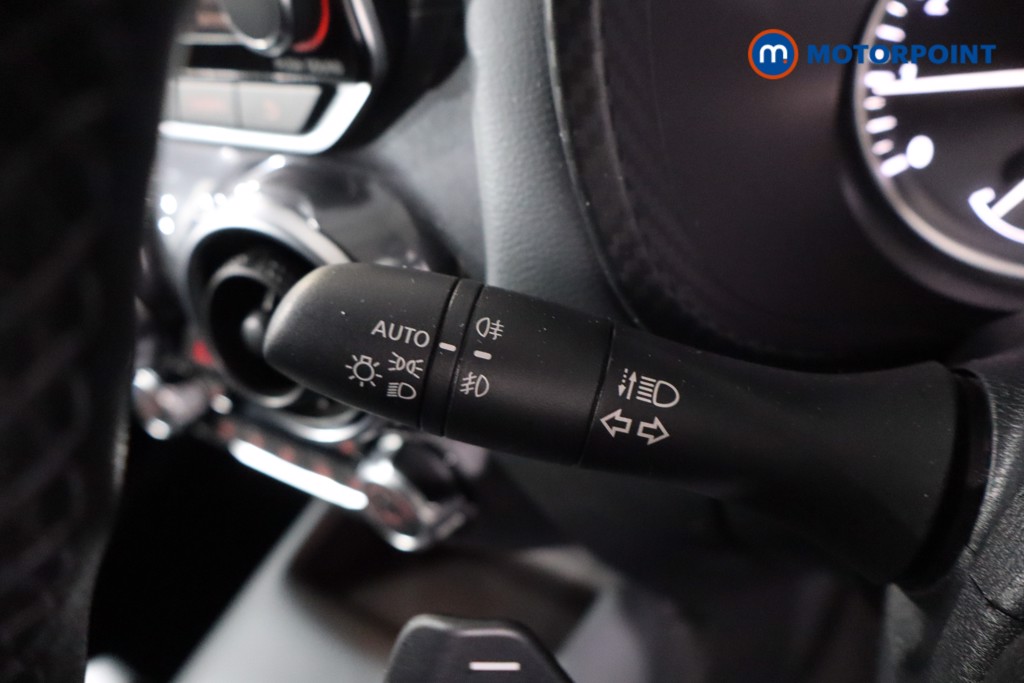 Nissan Juke Tekna Automatic Petrol SUV - Stock Number (1631958) - 14th supplementary image