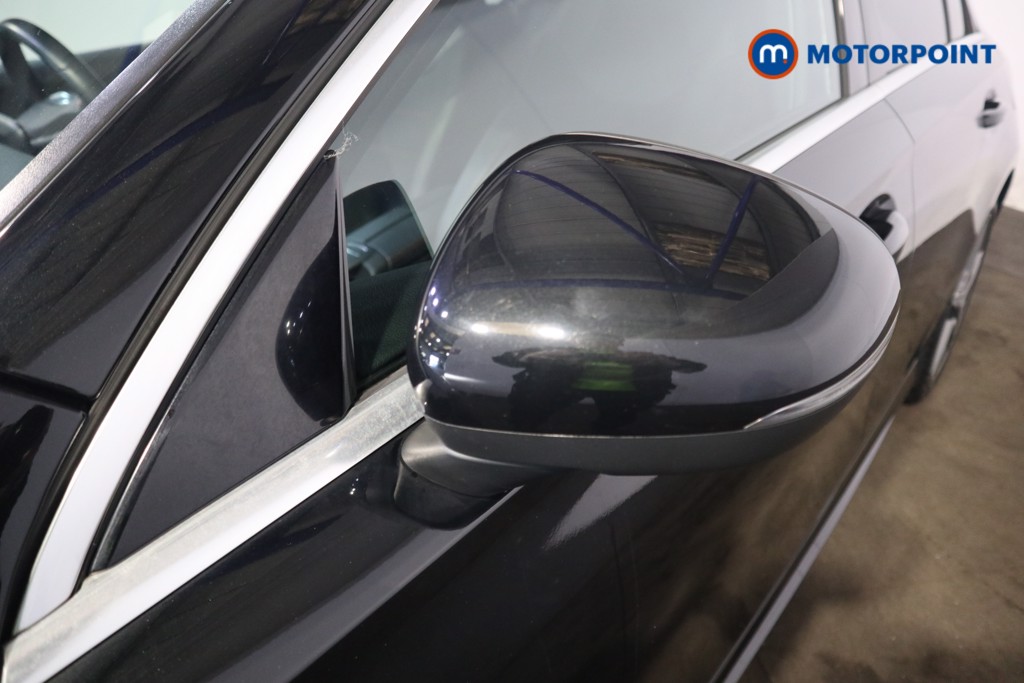 Mercedes-Benz A Class Amg Line Manual Petrol Hatchback - Stock Number (1632080) - 33rd supplementary image