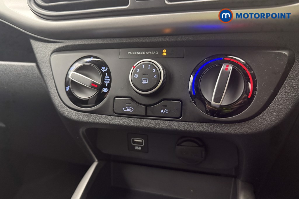 Hyundai I10 Premium Automatic Petrol Hatchback - Stock Number (1632175) - 11th supplementary image