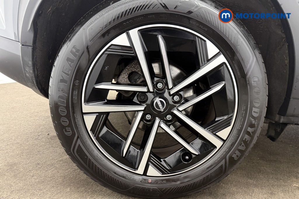 Nissan Juke N-Connecta Automatic Petrol-Electric Hybrid SUV - Stock Number (1632485) - 3rd supplementary image