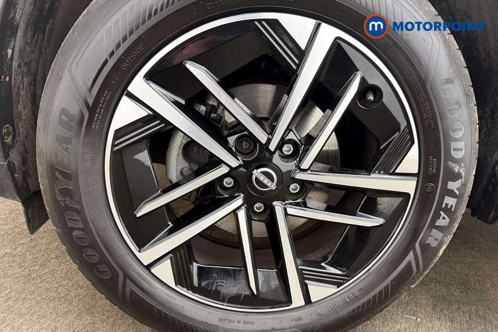 Nissan Juke N-Connecta Automatic Petrol-Electric Hybrid SUV - Stock Number (1632485) - 1st supplementary image