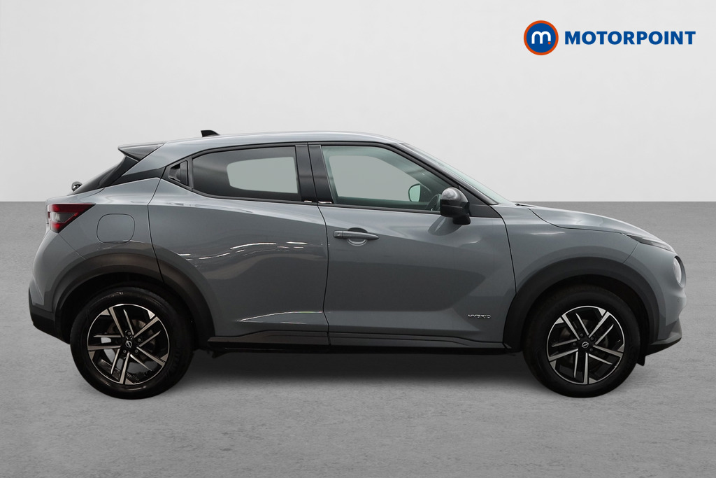 Nissan Juke N-Connecta Automatic Petrol-Electric Hybrid SUV - Stock Number (1632485) - Drivers side