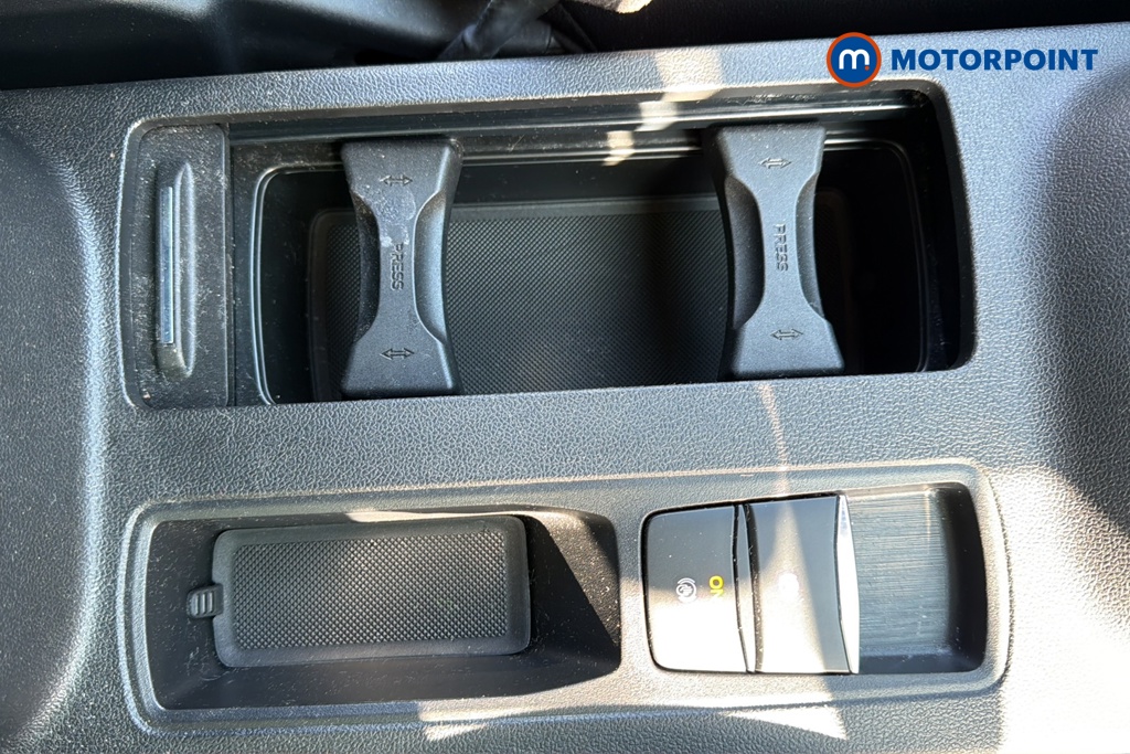 Ford Kuga St-Line Edition Manual Diesel SUV - Stock Number (1632585) - 16th supplementary image