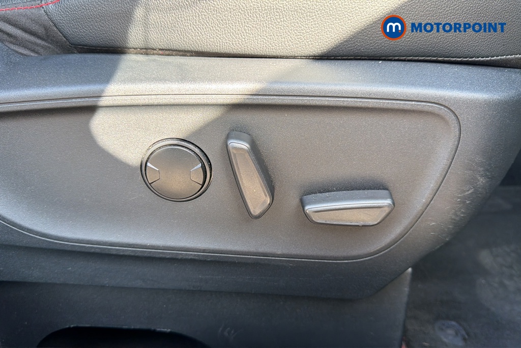 Ford Kuga St-Line Edition Manual Diesel SUV - Stock Number (1632585) - 23rd supplementary image