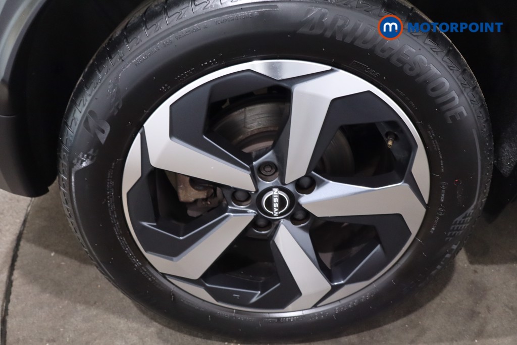 Nissan Qashqai N-Connecta Manual Petrol SUV - Stock Number (1632668) - 10th supplementary image