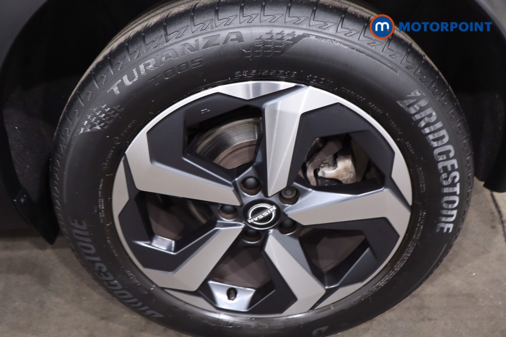 Nissan Qashqai N-Connecta Manual Petrol SUV - Stock Number (1632668) - 12th supplementary image