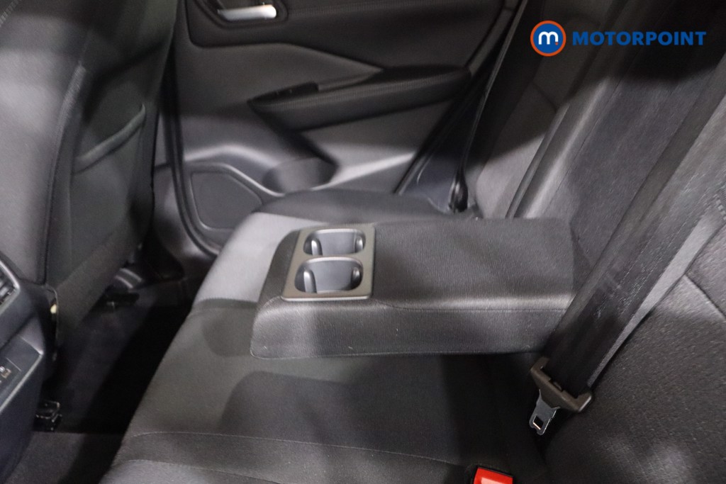 Nissan Qashqai N-Connecta Manual Petrol SUV - Stock Number (1632668) - 26th supplementary image