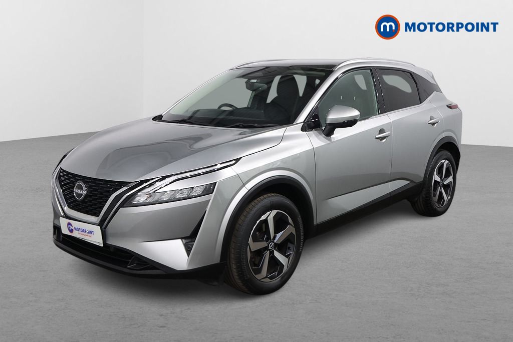 Nissan Qashqai N-Connecta Manual Petrol SUV - Stock Number (1632668) - Passenger side front corner