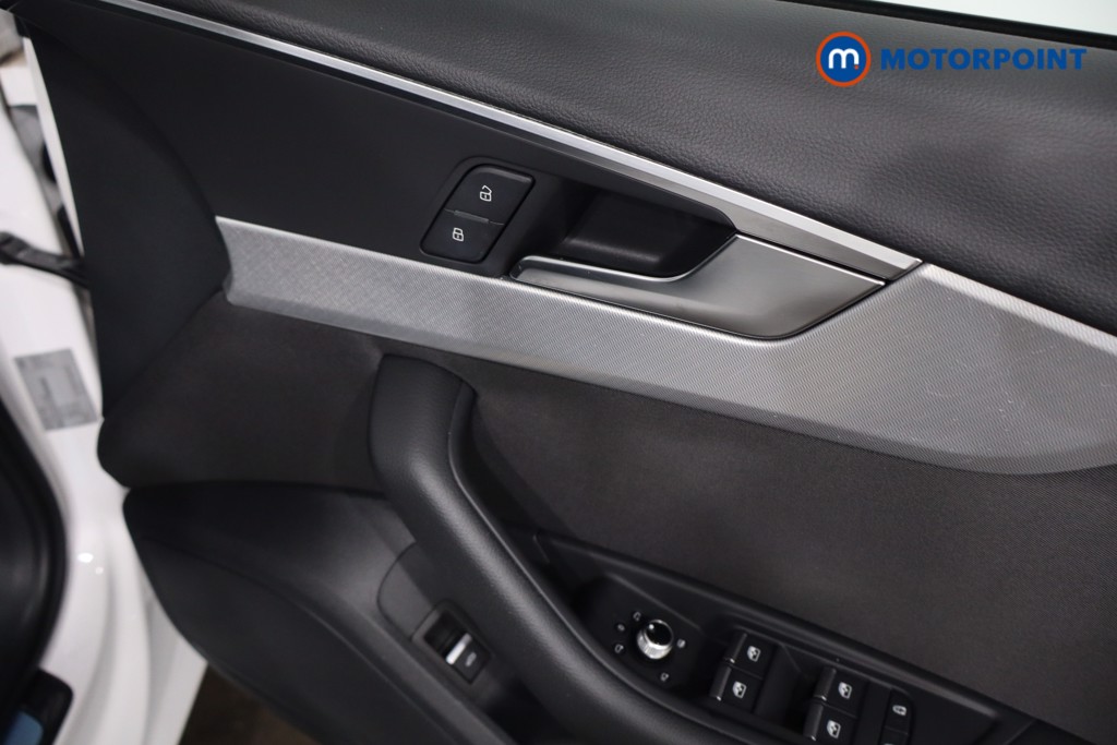 Audi A4 Technik Automatic Petrol Saloon - Stock Number (1632729) - 25th supplementary image