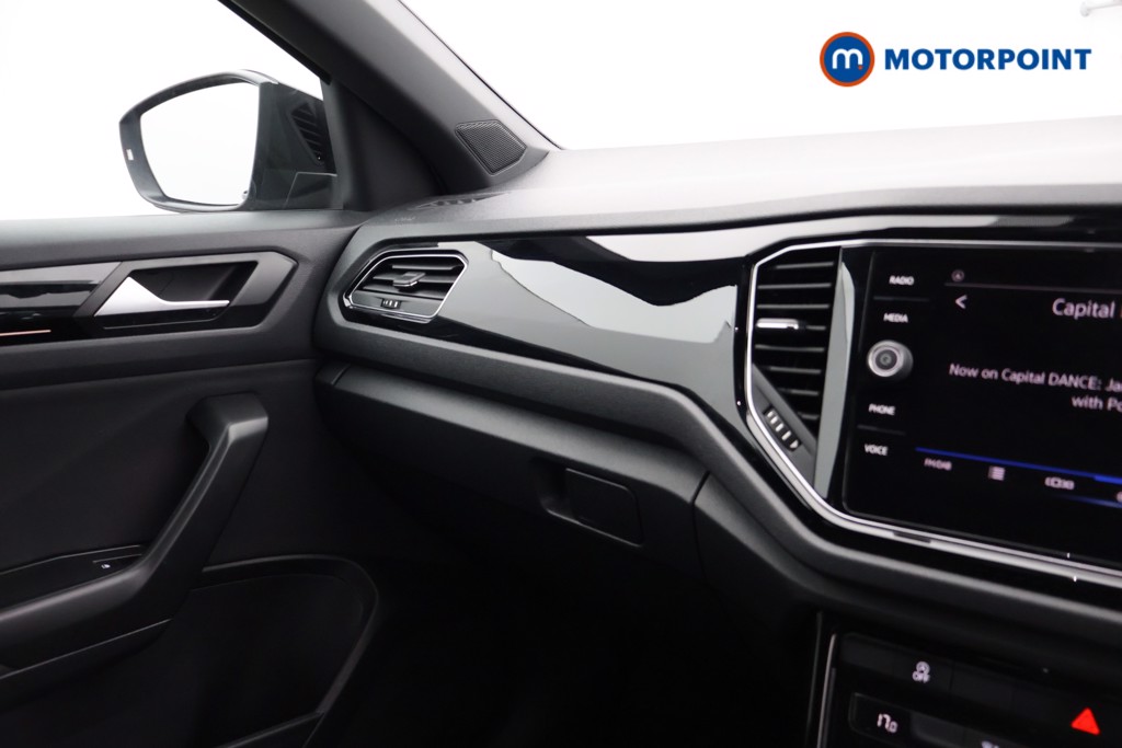 Volkswagen T-Roc Black Edition Automatic Petrol SUV - Stock Number (1633435) - 15th supplementary image