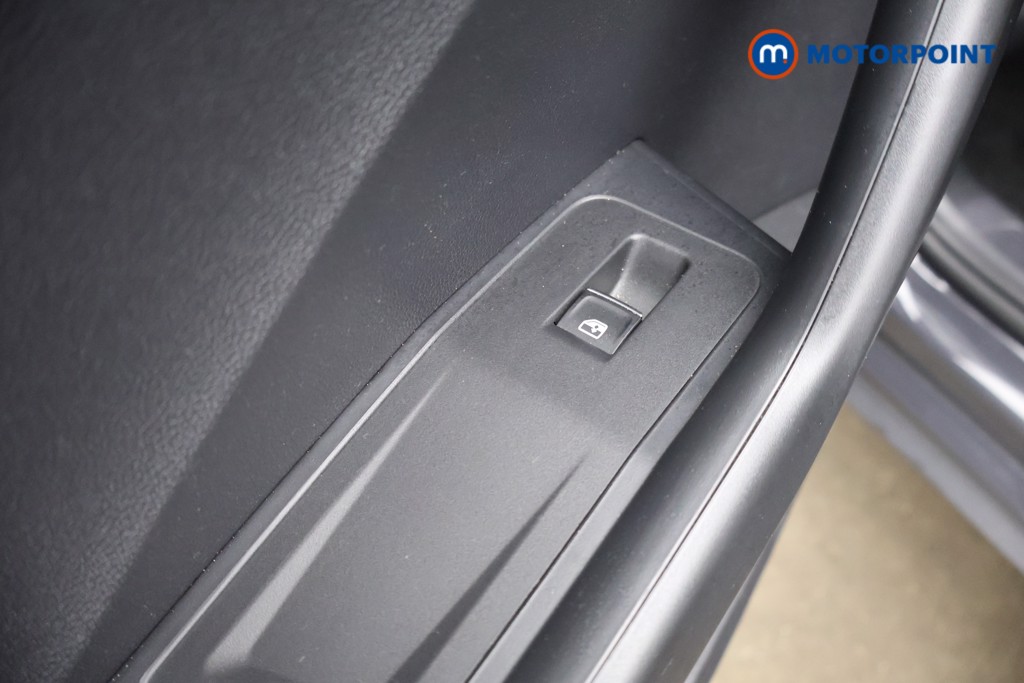 Volkswagen T-Roc Black Edition Automatic Petrol SUV - Stock Number (1633435) - 28th supplementary image