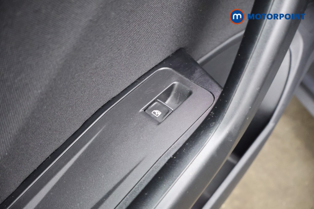 Volkswagen T-Roc Black Edition Automatic Petrol SUV - Stock Number (1633435) - 30th supplementary image