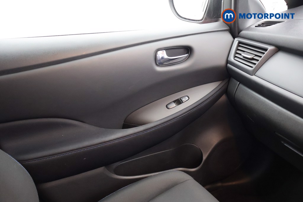 Nissan Leaf Acenta Automatic Electric Hatchback - Stock Number (1609727) - 10th supplementary image