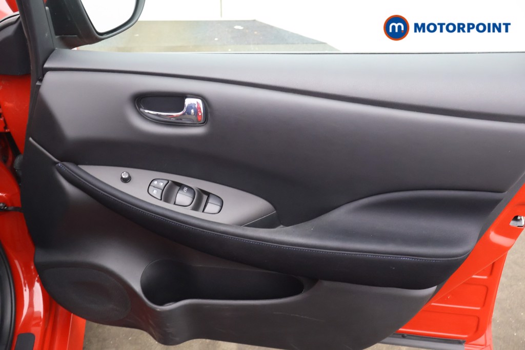 Nissan Leaf Acenta Automatic Electric Hatchback - Stock Number (1609727) - 11th supplementary image