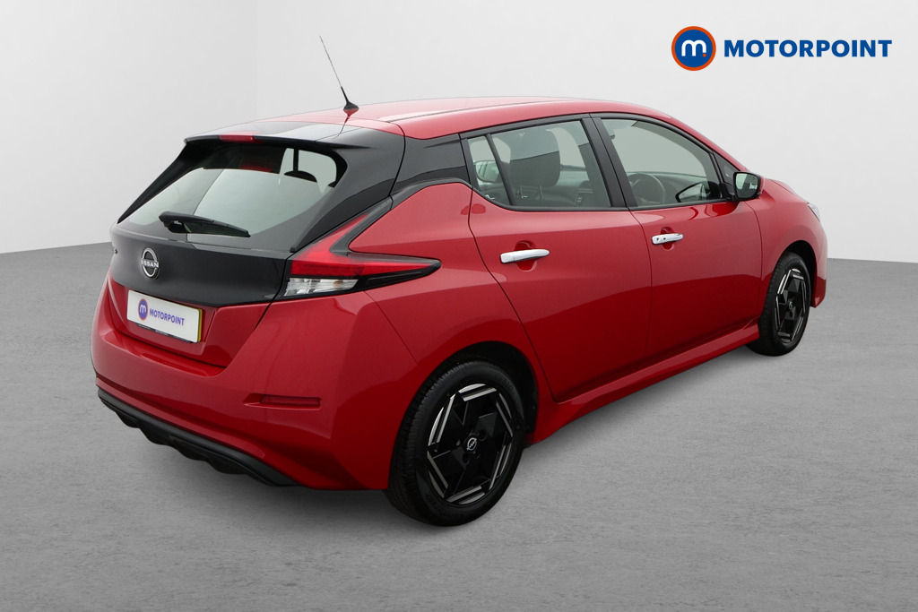 Nissan Leaf Acenta Automatic Electric Hatchback - Stock Number (1609727) - Drivers side rear corner