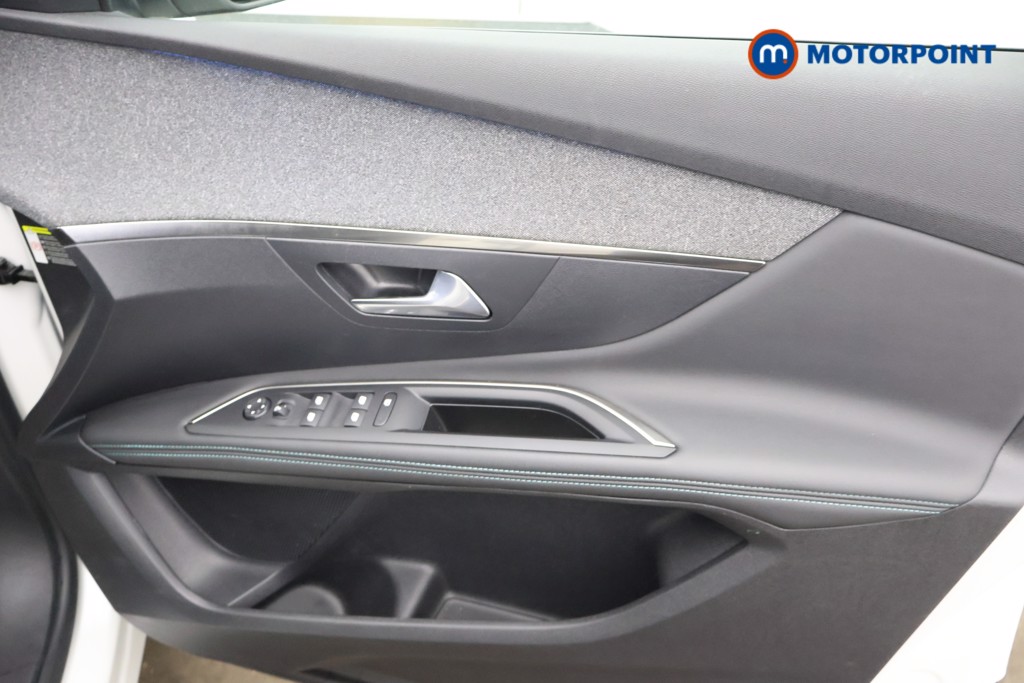 Peugeot 3008 Allure Automatic Petrol Plug-In Hybrid SUV - Stock Number (1610608) - 9th supplementary image