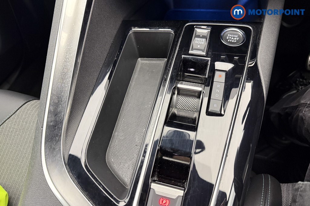 Peugeot 3008 Allure Automatic Petrol Plug-In Hybrid SUV - Stock Number (1610630) - 11th supplementary image