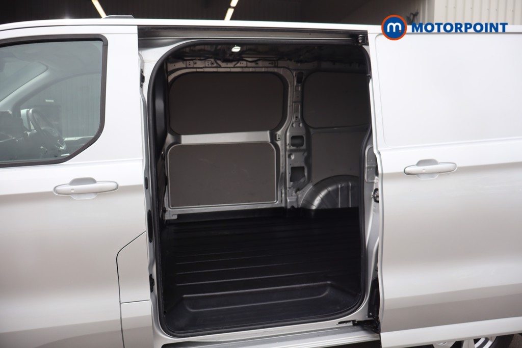 Ford Transit Custom Limited Manual Diesel Panel Van - Stock Number (1613923) - 4th supplementary image