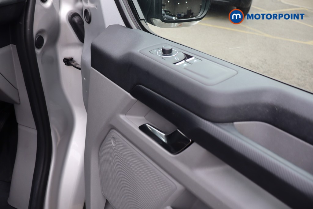 Ford Transit Custom Limited Manual Diesel Panel Van - Stock Number (1613923) - 23rd supplementary image