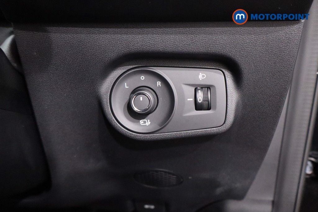 Mg Motor Uk ZS Trophy Automatic Petrol-Electric Hybrid SUV - Stock Number (1617563) - 17th supplementary image