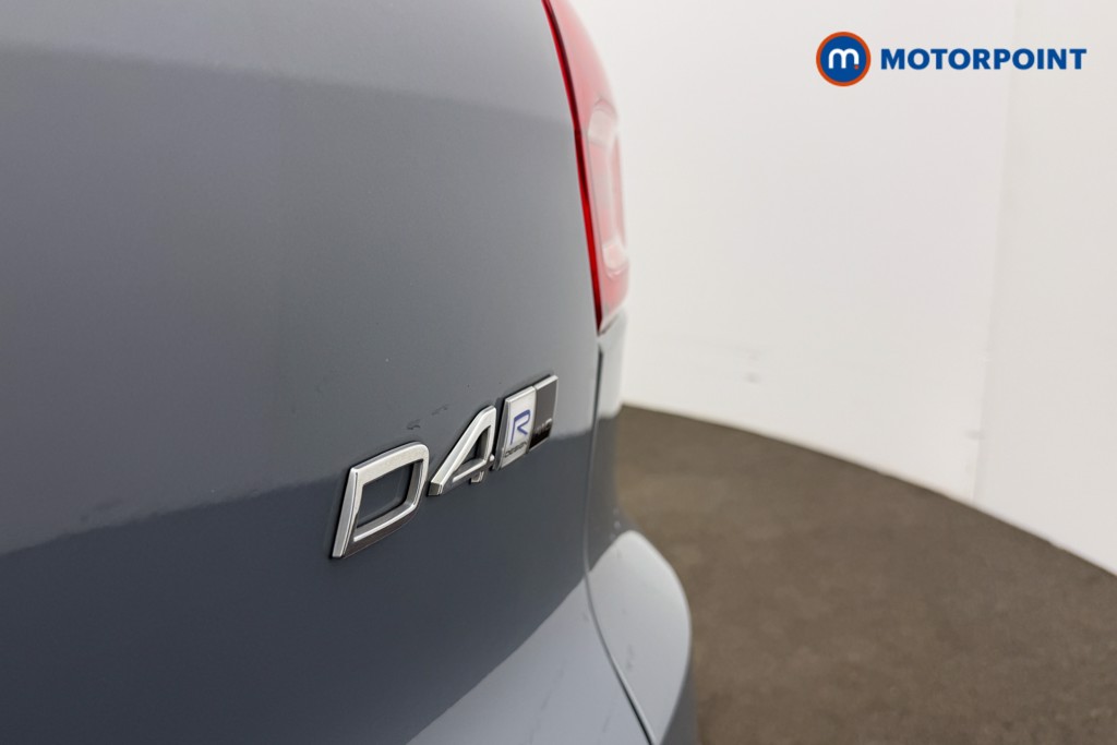 Volvo Xc40 R Design Pro Automatic Diesel SUV - Stock Number (1619270) - 19th supplementary image