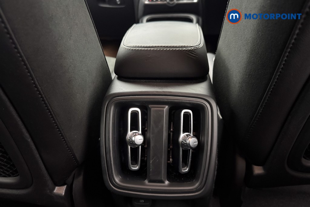 Volvo Xc40 R Design Pro Automatic Diesel SUV - Stock Number (1619270) - 20th supplementary image