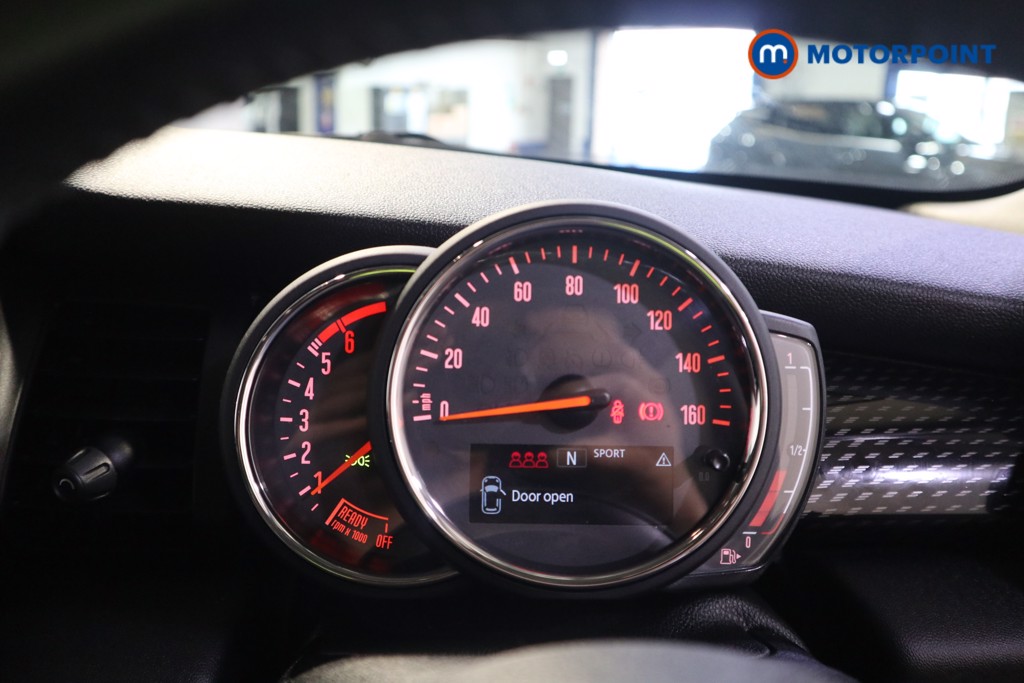 Mini Hatchback Cooper S Manual Diesel Hatchback - Stock Number (1621193) - 4th supplementary image